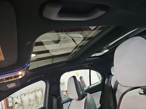 New 2026 Mercedes-Benz E 53 AMG e 4MATIC Sedan image 32