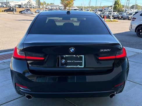 Used 2023 BMW 330i Sedan w/ Driving Assistance Package image 5