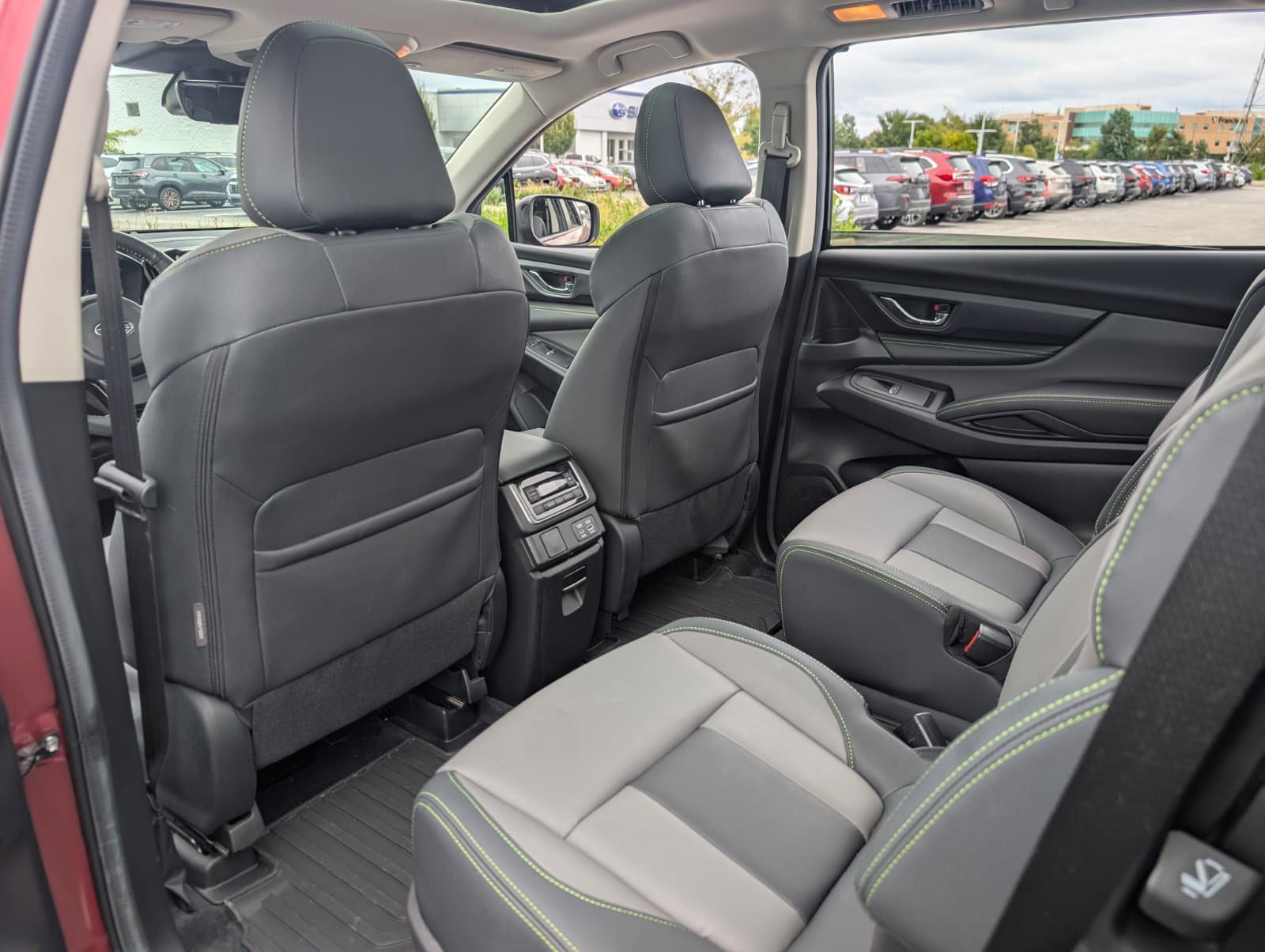 Used 2023 Subaru Ascent Onyx Edition AWD/4WD image 33