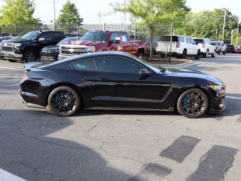 Used 2017 Ford Mustang Shelby GT350 w/ Electronics Package RWD image 11