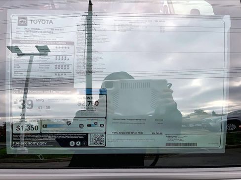 New 2025 Toyota RAV4 XLE image 21