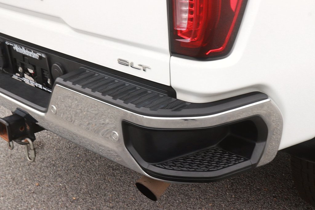 Used 2021 GMC Sierra 2500 SLT w/ SLT Preferred Package AWD/4WD image 9