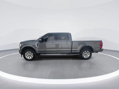 Used 2022 Ford F250 Platinum image 5