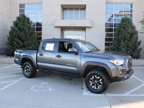 Used 2020 Toyota Tacoma TRD Off-Road w/ TRD Premium Off Road Package AWD/4WD image 1