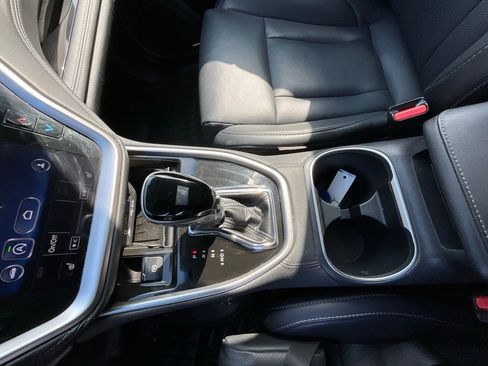 Used 2020 Subaru Outback Limited image 17