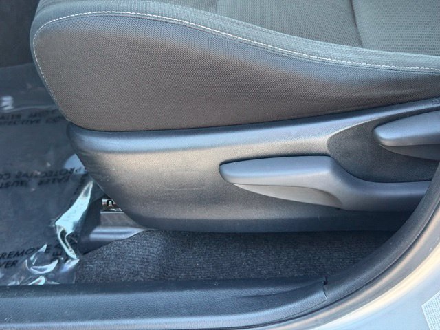 Used 2013 Toyota RAV4 XLE AWD/4WD image 19