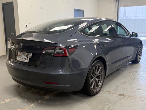 Used 2022 Tesla Model 3 image 4