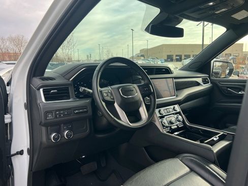 Used 2024 GMC Yukon Denali image 22