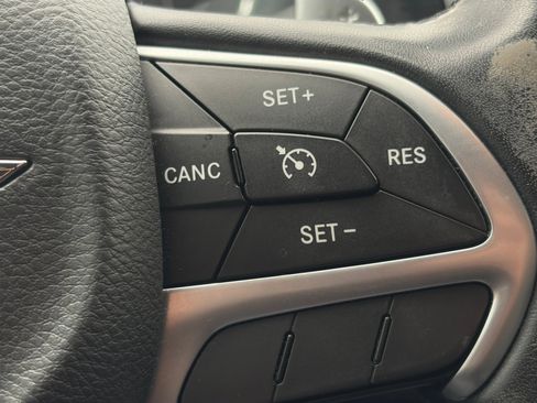 Used 2016 Chrysler 200 C AWD/4WD image 27