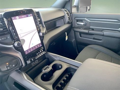 New 2026 RAM 2500 Big Horn AWD/4WD image 41
