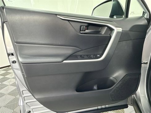 Certified 2022 Toyota RAV4 LE image 13
