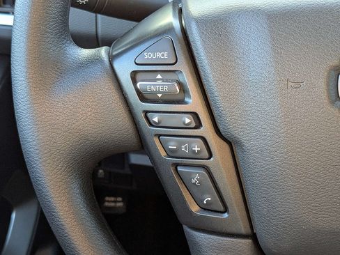 Used 2025 Nissan Frontier SV RWD image 27