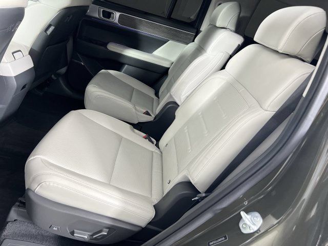 Used 2025 Hyundai Santa Fe Calligraphy AWD/4WD image 26