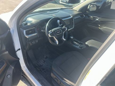 Used 2017 GMC Acadia SLE image 14