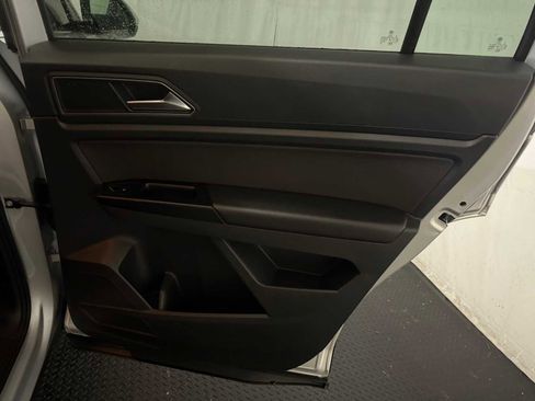 Used 2019 Volkswagen Atlas S image 26