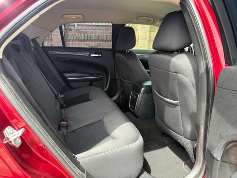 Used 2021 Chrysler 300 Touring w/ Sport Appearance Package RWD image 12