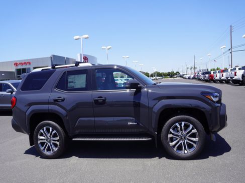 New 2026 Toyota 4Runner Limited AWD/4WD image 4