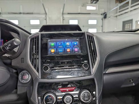 Used 2023 Subaru Forester Premium image 33