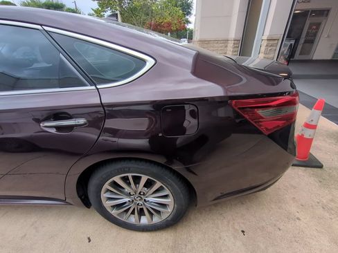 Used 2017 Toyota Avalon Limited w/ Carpet Mat Package FWD image 15