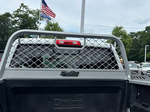 Used 2022 RAM 3500 Big Horn image 17