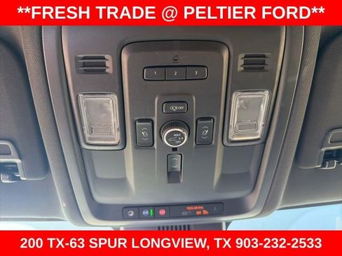 Used 2023 Chevrolet Suburban Premier image 29