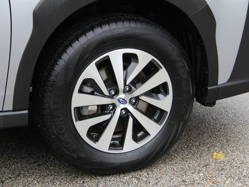 Certified 2025 Subaru Outback Premium image 13