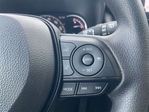 Used 2024 Toyota RAV4 XLE image 20