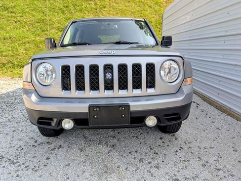 Used 2016 Jeep Patriot Sport w/ Power Value Group AWD/4WD image 3