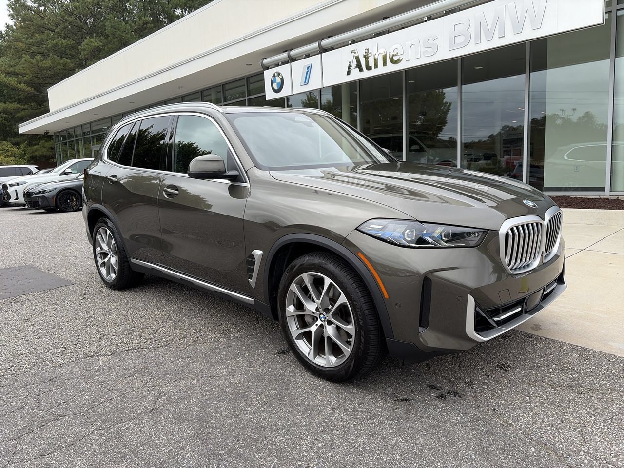 Used 2026 BMW X5 xDrive40i AWD/4WD image 2