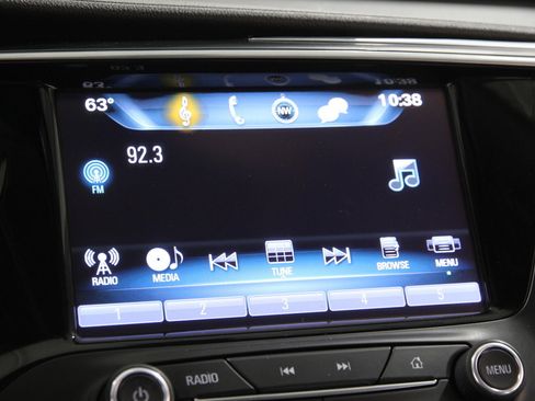 Used 2019 Buick Envision Essence image 10