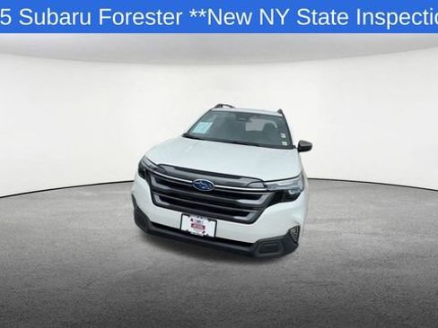 Certified 2025 Subaru Forester Limited AWD/4WD image 3