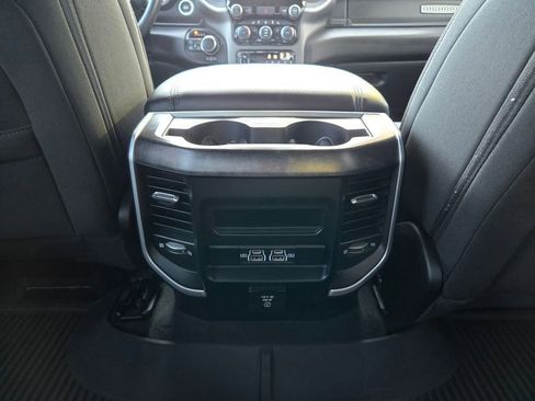 Used 2022 RAM 1500 Big Horn AWD/4WD image 40