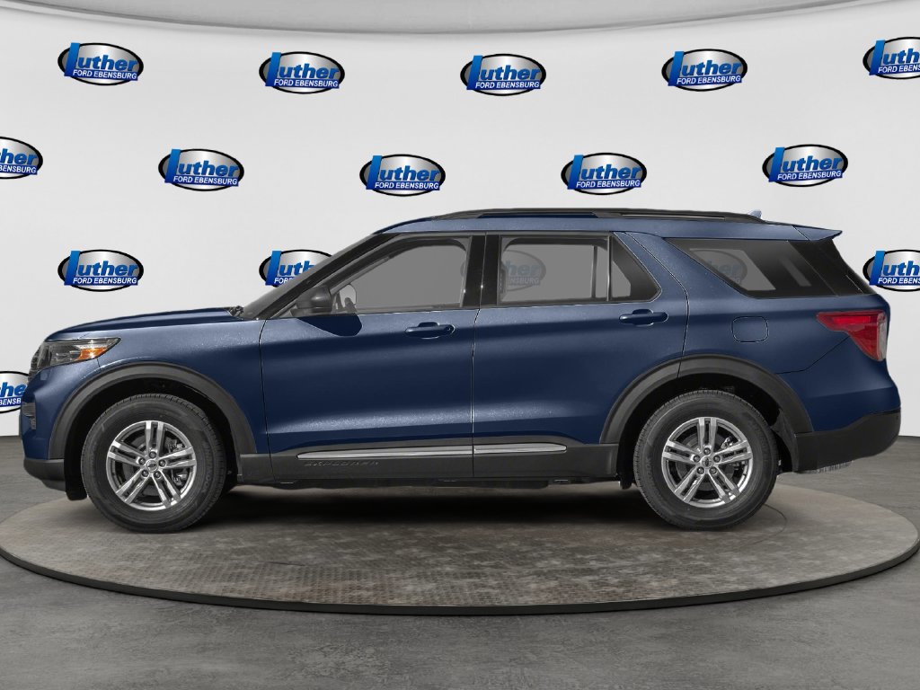 Used 2023 Ford Explorer XLT w/ Equipment Group 202A AWD/4WD image 3