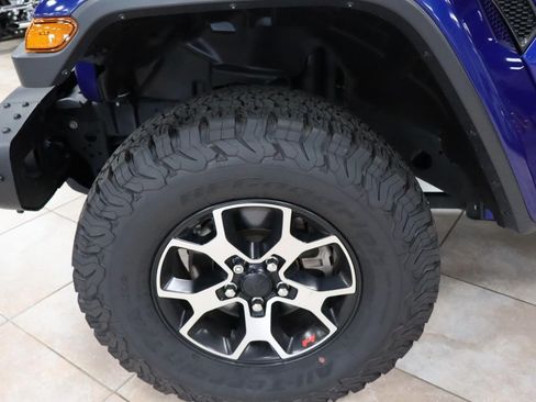 Used 2020 Jeep Wrangler Unlimited Rubicon AWD/4WD image 38