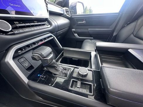 Used 2023 Toyota Tundra Platinum AWD/4WD image 16