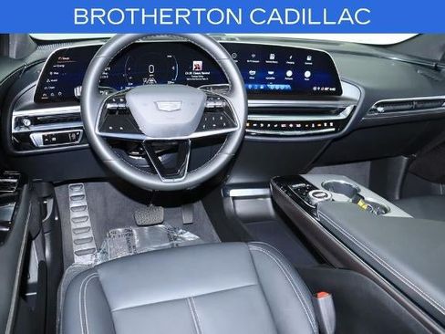 Certified 2024 Cadillac Lyriq Tech w/ Driver Assist Package AWD/4WD image 28