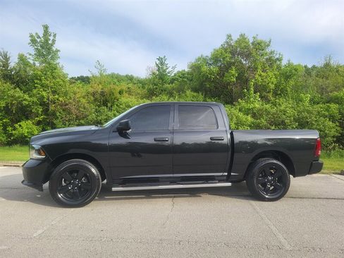 Used 2015 RAM 1500 ST w/ ST Popular Equipment Group RWD image 3