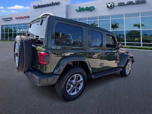 Used 2021 Jeep Wrangler Unlimited Sahara image 7