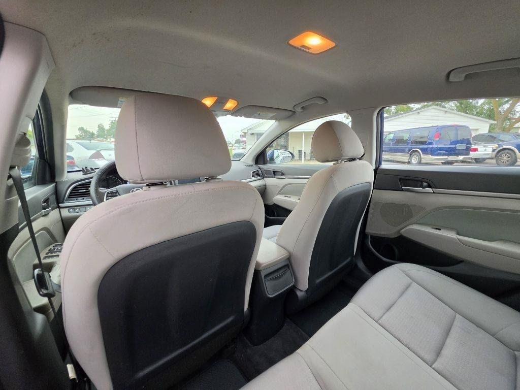 Used 2018 Hyundai Elantra SEL FWD image 17