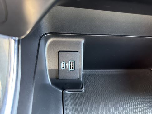 Used 2022 Ford F150 XLT w/ Equipment Group 302A High AWD/4WD image 26