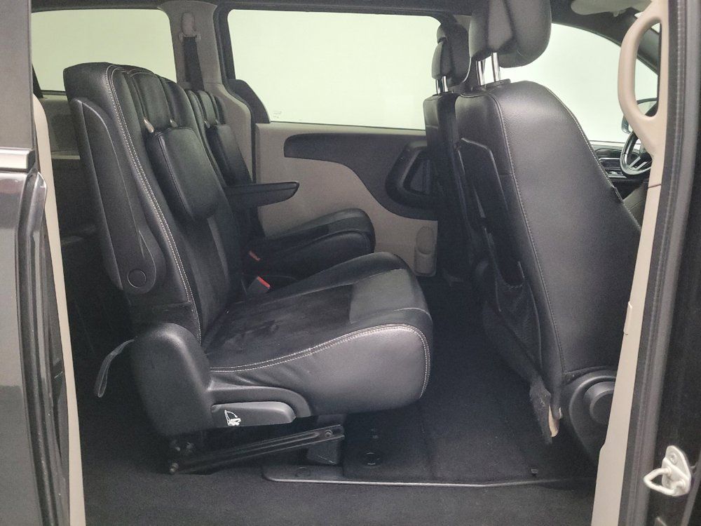 Used 2017 Dodge Grand Caravan SXT FWD image 19