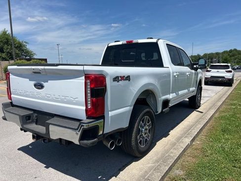 Used 2024 Ford F250 Lariat AWD/4WD image 3