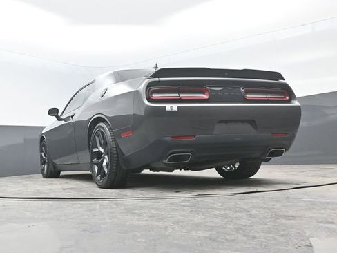 Used 2022 Dodge Challenger R/T w/ Driver Convenience Group image 20