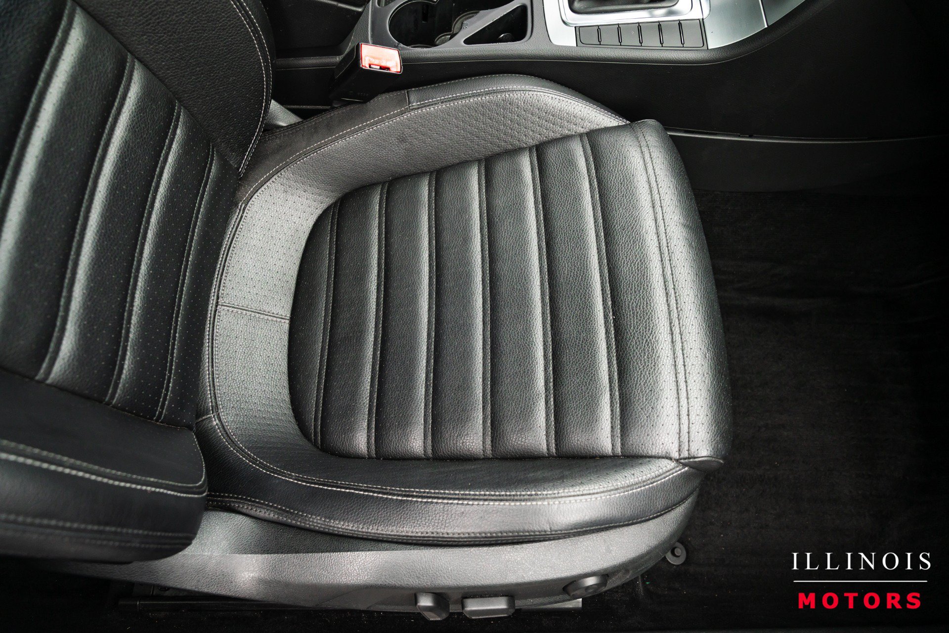 Used 2013 Volkswagen CC Lux FWD image 27