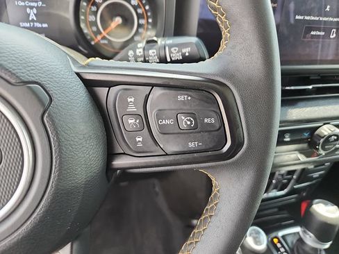 Used 2024 Jeep Wrangler Unlimited Sport AWD/4WD image 16