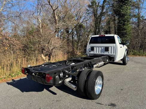 New 2026 RAM 5500 Tradesman w/ Chrome Appearance Group image 7
