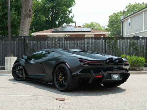 Used 2024 Lamborghini Revuelto AWD/4WD image 9