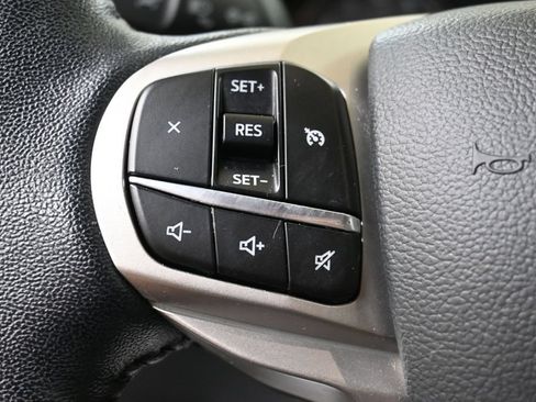 Used 2021 Ford Explorer XLT w/ Equipment Group 202A RWD image 24