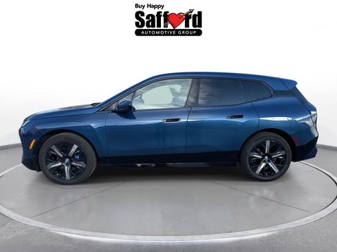 Used 2025 BMW iX xDrive50 w/ Premium Package image 5