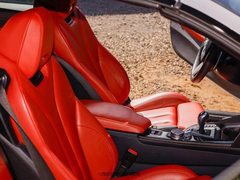 Used 2015 BMW M4 Convertible image 41